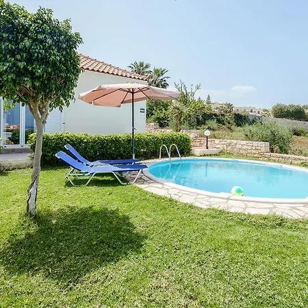 Chill And Relax In A With Pool Near The Holiday home Almyrida (Crete)