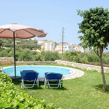 Chill And Relax In A With Pool Near The Almyrida (Crete)